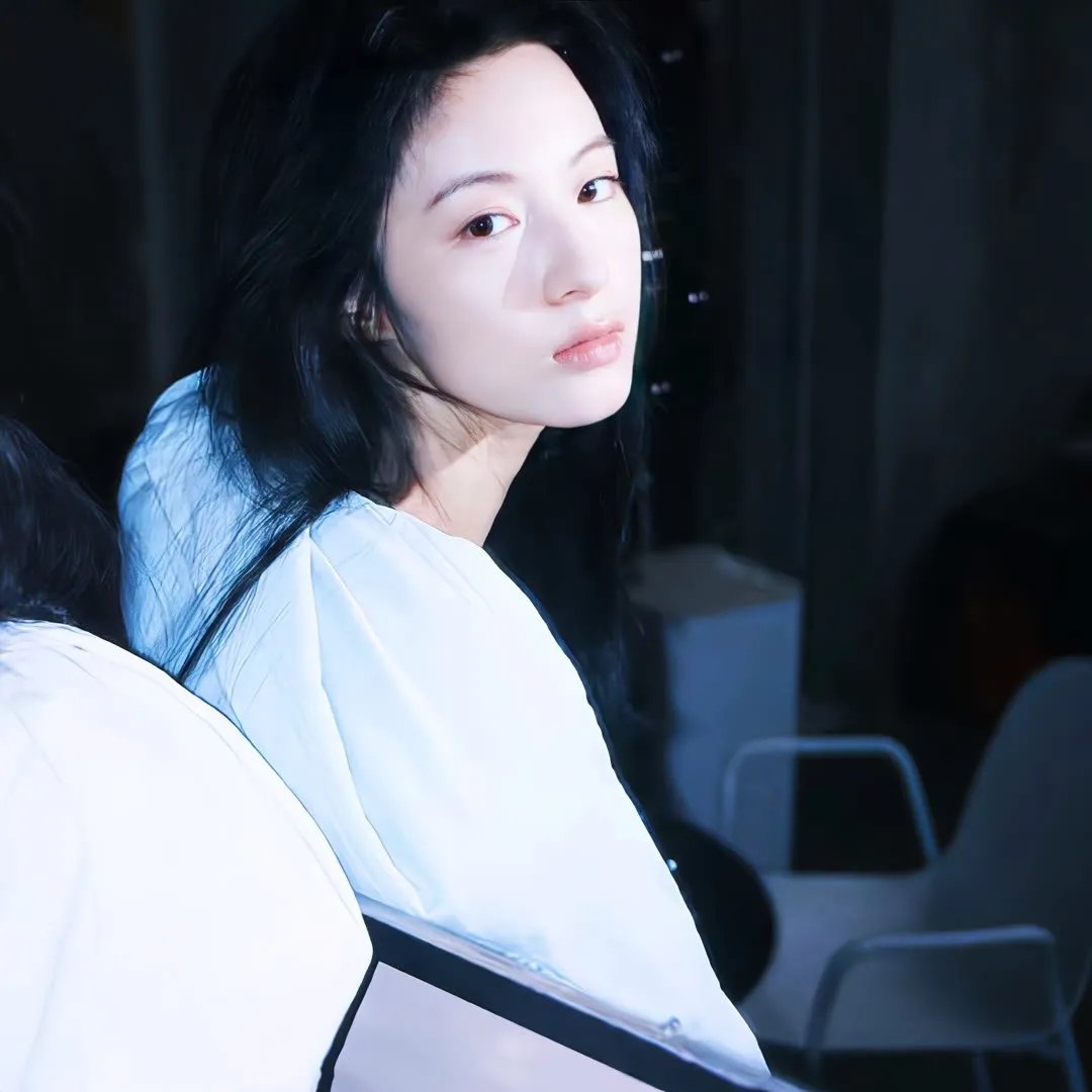 山丘之外